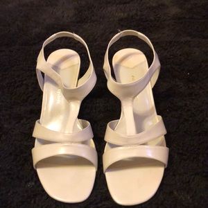 Easy Spirit natural leather sandals. Size 8M.
